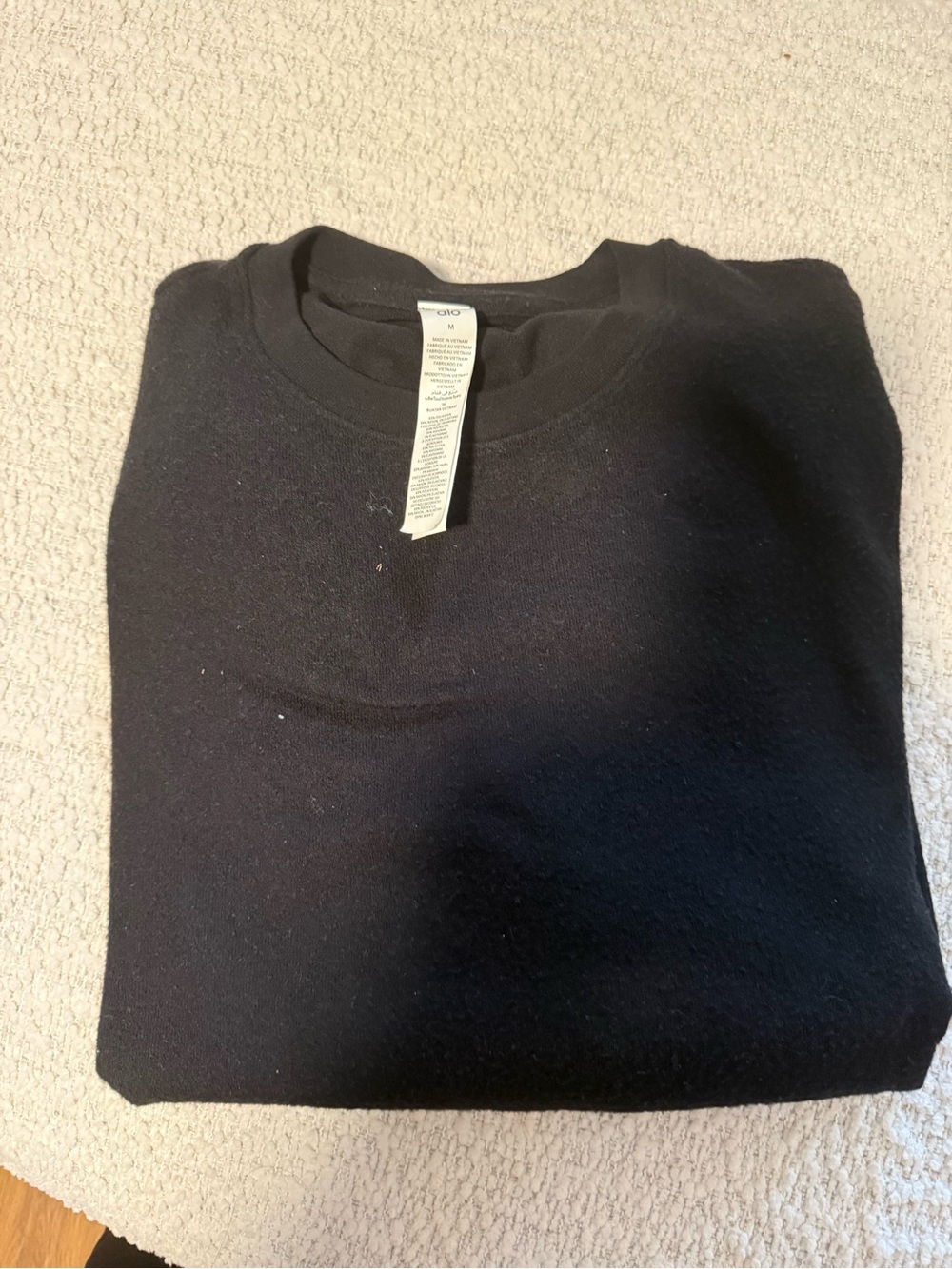 ALO Yoga Women's Black Crewneck Sweatshirt